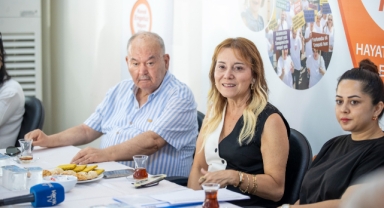Başkan Mutlu ‘Engelsiz Yaşam Köyü’nde muhtarlarla bir araya geldi