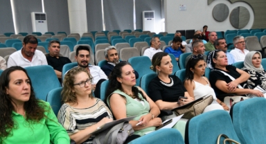 Bornova’dan muhtarlara özel seminer