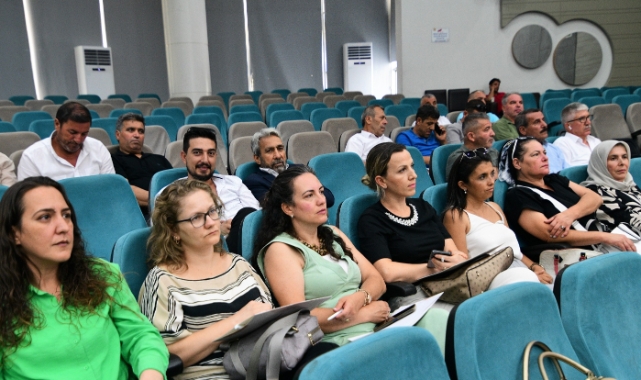 Bornova’dan muhtarlara özel seminer