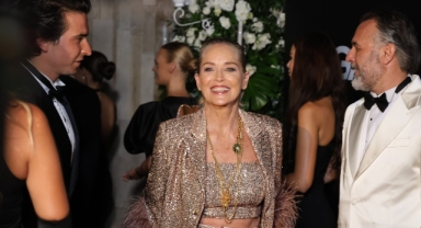 Dünyaca ünlü yıldız Sharon Stone ödülünü aldı