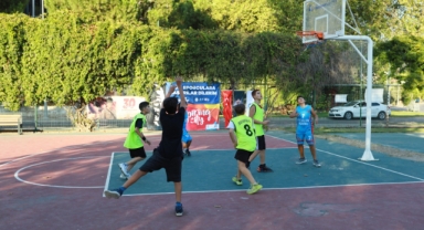 Genç sporcular Zafer Turnuvası’nda bu kez basketbol için yarıştı