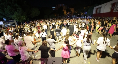 Gültepe’de Balkan rüzgarları esti... Başkan Mutlu’dan göçmen halayı
