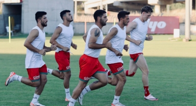 Karşıyaka’da 15 oyuncu gitti, 10 oyuncu geldi