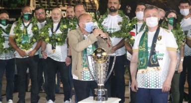 Kocaelispor’un kupası kayboldu, başkan kupayı arıyor