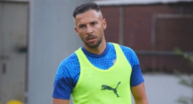 37 yaşındaki Yasin Öztekin, gollerine devam ediyor