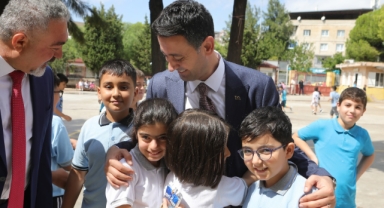 Başkan Önal'dan öğrencilere sürpriz ziyaret