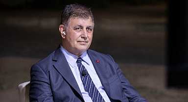 Başkan Tugay'dan Bakan Kurum'un körfez açıklaması sonrası tepki: Yurttaşlarımızı yanlış bilgilendirmekte!