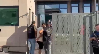 Çeşitli suçlardan aranan suç makinesi kıskıvrak yakalandı!