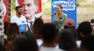ÇYDD'den Pamucak'ta Yaz Gençlik Kampı... Başkan Sengel gençlerle buluştu!