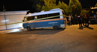 İzmir'de yolcu minibüsünde cinayet!