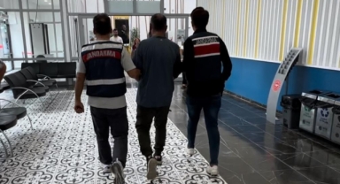İzmir merkezli ‘terörizm finansmanı’ operasyonunda 27 gözaltı
