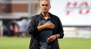Jose Mourinho, Fenerbahçe’de ilk derbisine çıkacak