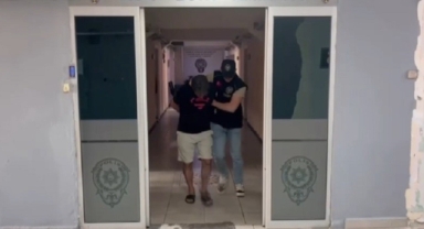 Kafede tanıştı... Rehin aldı!