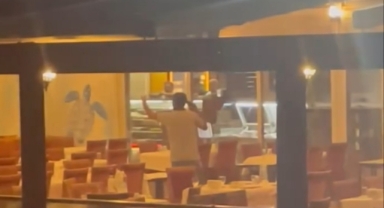 Karşıyaka'da işten çıkarılan işçinin silahlı eylemi!