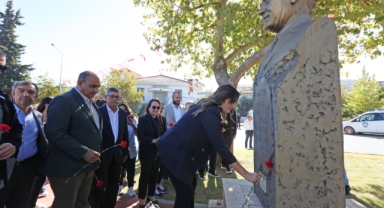Ahmet Taner Kışlalı Güzelbahçe’de anıldı