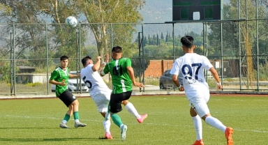 Alaçatıspor ilk maçında deplasmandan 1 puanla döndü