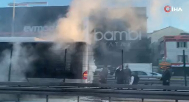 Avcılar'da metrobüste yangın paniği
