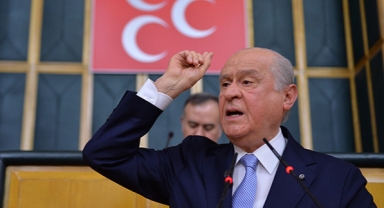 Bahçeli'den dikkat çeken çıkış: Şehitlerimizin kemiklerini sızlatacak hiçbir yanlışın içine girmedik