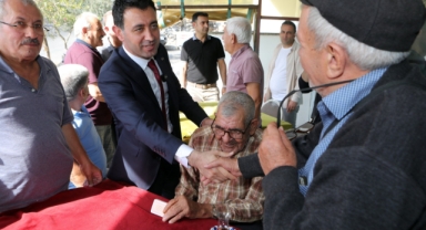 Başkan Önal sahaya indi: Bayraklı’yı birlikte güzelleştireceğiz