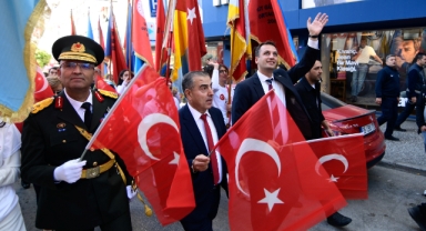Bornova'da Cumhuriyet’in 101. yılına coşku dolu kutlama