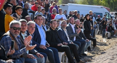 Bornova’da Geleneksel Rahvan At Yarışları coşkusu