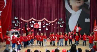 Çocuk Oyun ve Aktivite Merkezlerinde Cumhuriyet coşkusu