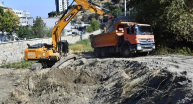 İzmir'de dereler kışa hazır