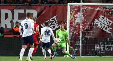 Fenerbahçe, Twente deplasmanında 1 puan aldı