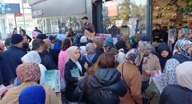 Fiyatı ucuz ürünler izdihama neden oldu