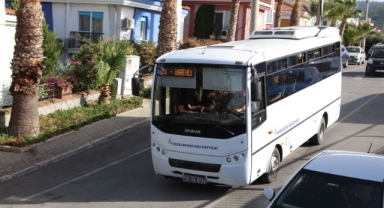 'Gerekirse yargılanırım' dedi öğrencilere ücretsiz servis verdi