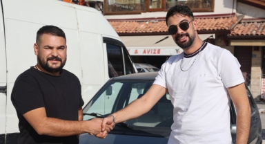 Gülümseten takas: Araba ve telefon hayallerine kavuştular