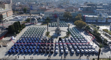 İzmir'de emniyet ve jandarmaya 988 yeni araç