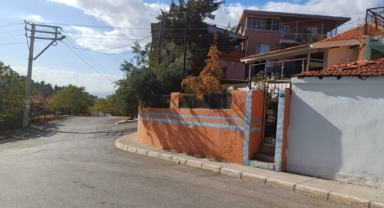 İzmir'de silahlı saldırı... Eski kocası tarafından vuruldu!