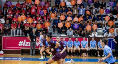 İzmir'de sporseverlerden 'eşitlik' vurgusu