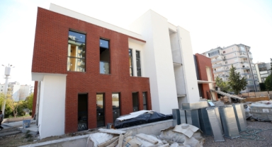 Karşıyaka ‘Taziye Evi ve Kütüphane’ binasına kavuşuyor