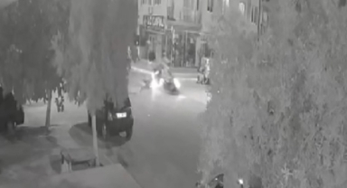 Motosikletler kafa kafaya çarpıştı... Feci kazada can pazarı!