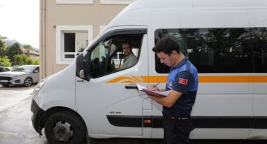 Narlıdere'de okul servislerine denetleme
