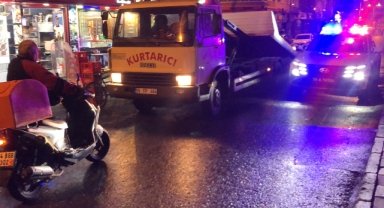 15 dakika arayla iki kez kaza yaptı