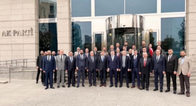 AK Parti İzmir ilçe başkan adayları Ankara'da... Saygılı'dan kongre mesajI!