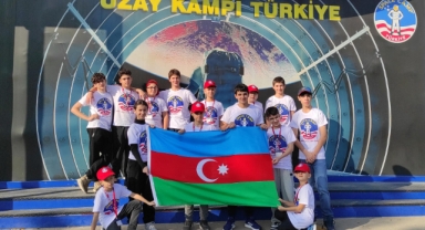 AZERBAYCANLI ÖĞRENCİLER UZAY KAMPI'NDA EĞİTİM ALDI