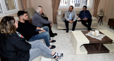 Başkan Eşki’den samimi ev ziyareti