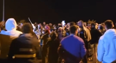 Bergama'da halk ayakta... Yol sorunu için Başkan Çelik'e istifa çağrısı!
