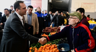 Bornova’da pazar yerlerinde dönüşüm