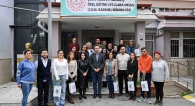Bornova'da 24 Kasım hediyesi: Ölmez ağaç