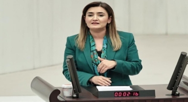 CHP'de ipler geriliyor... Polat ve Kılıç'tan Deniz Yücel'e peş peşe tepki