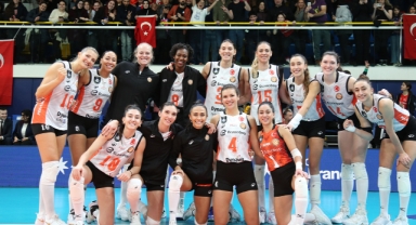 Eczacıbaşı Dynavit, Paris’ten galibiyetle dönüyor