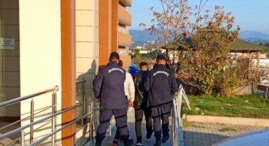Eski Belediye Başkanına trafikte darp: 2 kişi tutuklandı