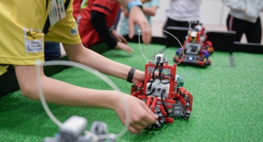 Gözler İzmir'e çevrildi... Robot olimpiyatları için geri sayım