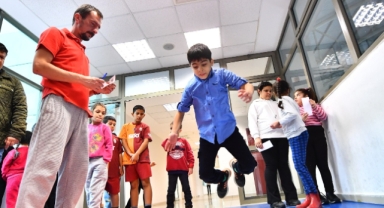 İzmir’de çocukların spor sevgisi artıyor