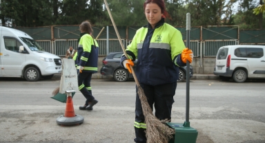 Konak’ın sokakları kadınlara emanet... 'Erkek işi değil emek meselesi'